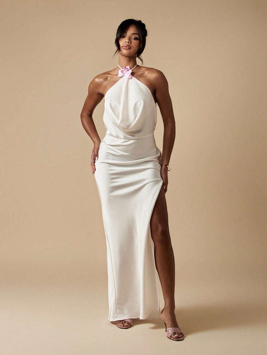 Robe blanche dos nu – Élégance et style assuré